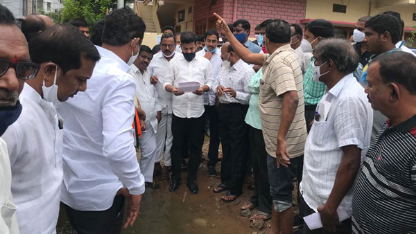 పనికిమాలిన విషయాలపై కేసీఆర్ ఫోకస్ .. కేటీఆర్ కు ప్రజల కష్టాలు పట్టవా ?