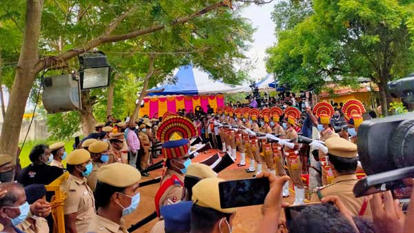 తిరువన్నమలై ఆలయంలో ఎస్పీ బాలుకు ఇళయరాజా నివాళి