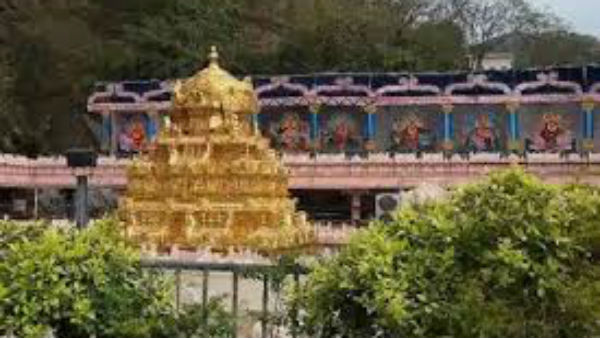 వెండి రథాన్ని సందర్శించిన రాజకీయ పార్టీలు .. పోలీసుల విచారణకు ఇదే ఇబ్బంది