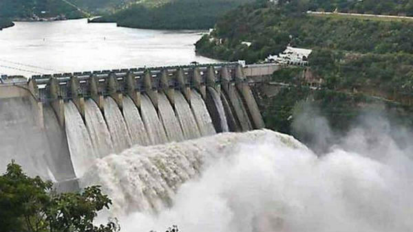 రెండు రాష్ట్రాల మధ్య జలజగడాలు .. రాయలసీమ ఎత్తిపోతలతో మళ్ళీ మొదలు
