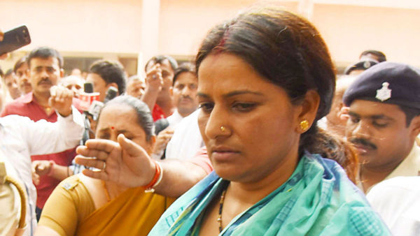 ఫస్ట్ఫేజ్లో 153 మంది కోటీశ్వరులు