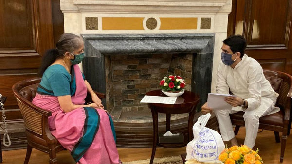 ap finance minister buggana rajendranath reddy meets with union fm nirmala sitaraman ap finance minister buggana rajendranath reddy meets with union fm nirmala sitaraman
