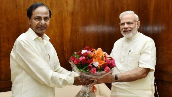 బాబుతో కేసీఆర్కు పోలిక..