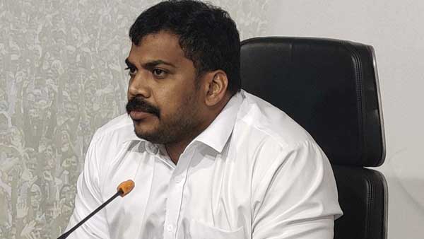 నాడు టీడీపీ మంత్రులు ఎందుకు వ్యతిరేకించలేదో చెప్పాలి