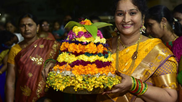 బృహదమ్మ నుంచి వచ్చిన పేరే బతుకమ్మ