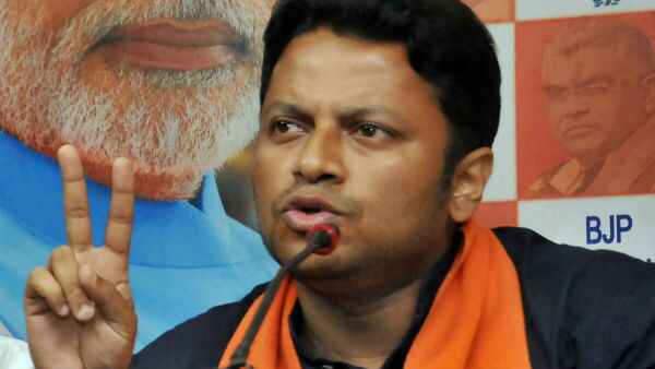 BJP Leader Who Threatened Mamata Banerjee With Corona Hug Tests Positive BJP Leader Who Threatened Mamata Banerjee With Corona Hug Tests Positive