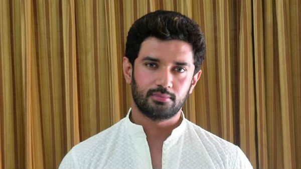 మోడీ ఫొటోలు నితీష్ కుమార్కే అవసరం