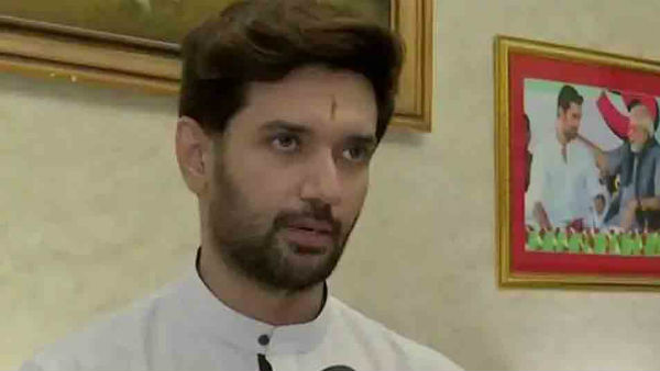 nitish kumar done injustice to father less chirag paswan, says tejashwi yadav nitish kumar done injustice to father less chirag paswan, says tejashwi yadav