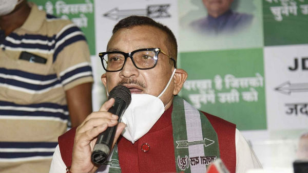 This is what Ex-DGP Gupteshwar Pandey had to say over the denial of ticket for Bihar Polls This is what Ex-DGP Gupteshwar Pandey had to say over the denial of ticket for Bihar Polls
