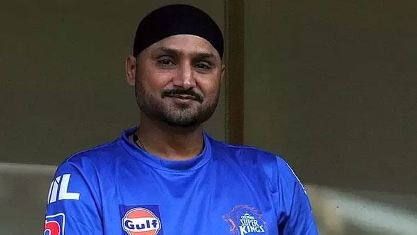 ఇర్ఫాన్తో ఏకీభవిస్తున్నానంటూ సెటైర్లు..