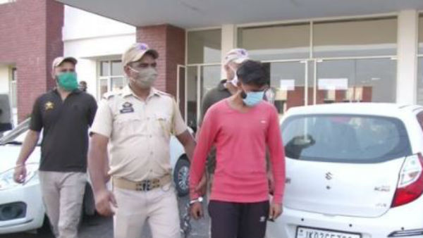 Jammu and Kashmir: police arrests a person from Samba district for spying for Pakistan Jammu and Kashmir: police arrests a person from Samba district for spying for Pakistan