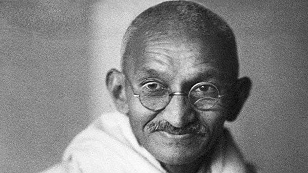 సత్యమే దేవుడు అని చాటిన గాంధీ