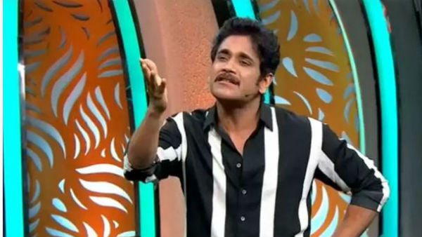 హోస్ట్గా రోజా పేరు