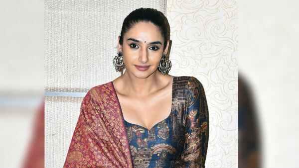 జైల్లో హీరోయిన్ల పరిస్థితి ?