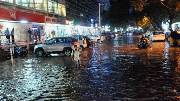 ముగ్గురు మృతి...