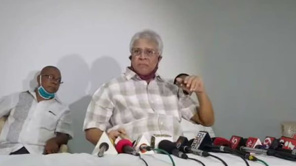 జగన్, చంద్రబాబు కేసుల విచారణ లైవ్- ఉండవల్లి డిమాండ్