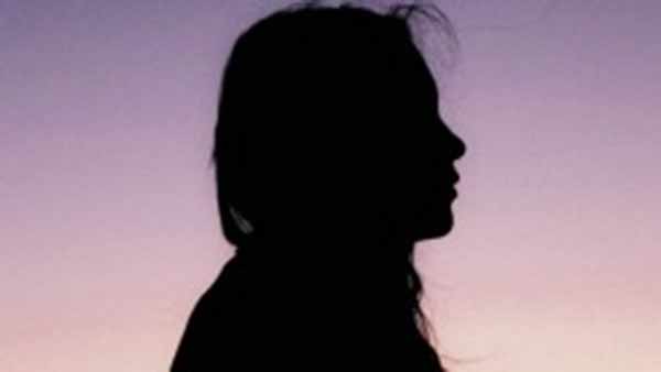 లారీ డ్రైవర్ వర్షిణి లవ్ ట్రాక్