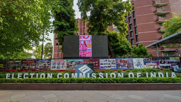cpi(m) flags concerns over funding, social media and evms to ec in bihar elections cpi(m) flags concerns over funding, social media and evms to ec in bihar elections