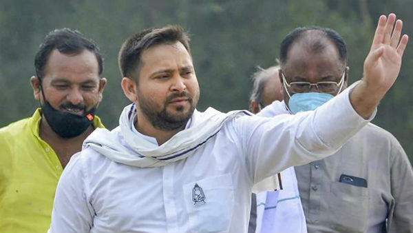 Bihar Assembly Elections: ‘Not promising 1 crore jobs,’ Tejashwi Yadav releases RJD’s manifesto Bihar Assembly Elections: ‘Not promising 1 crore jobs,’ Tejashwi Yadav releases RJD’s manifesto
