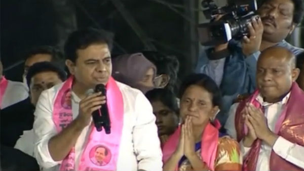 కేసీఆర్ సింహం.. వాళ్లు టూరిస్టులు..