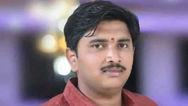 సీఎంకు, బీజేపీ నాయకులకు షాక్