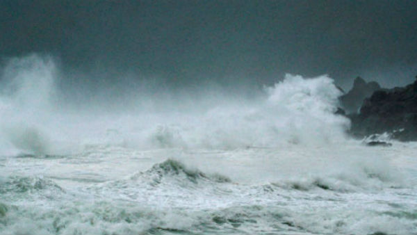 Cyclone Nivar: Tamil Nadu, Andhra on high alert, trains, buses cancelled, key points Cyclone Nivar: Tamil Nadu, Andhra on high alert, trains, buses cancelled, key points