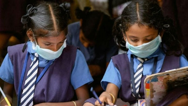 575 మంది విద్యార్థులకు కరోనా