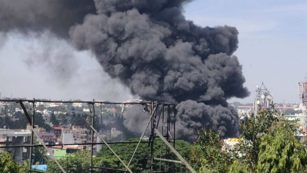 Karnataka: Major fire breaks out at chemical factory near Mysore Road in Bengaluru Karnataka: Major fire breaks out at chemical factory near Mysore Road in Bengaluru