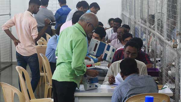 12 ఓట్ల విజయంతో ఎమ్మెల్యే
