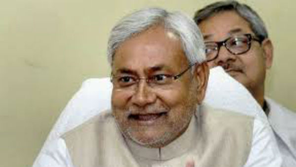 అభిమానం ఉండొచ్చు ... ఇంతలా కాదంటూ వీరాభిమానిపై చర్చ