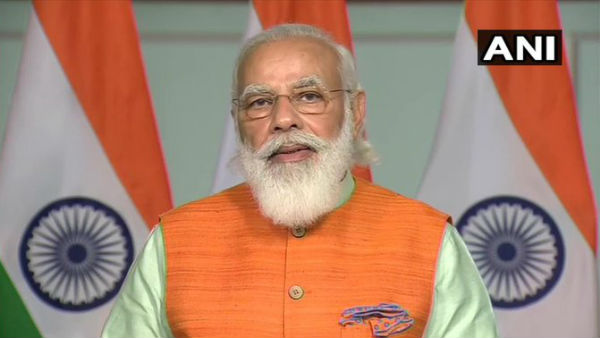 వ్యతిరేకిస్తోన్న విద్యార్థి