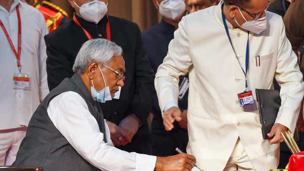 First Cabinet meet of new Bihar govt. approves 5-day legislature session First Cabinet meet of new Bihar govt. approves 5-day legislature session