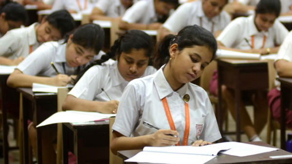 SC dismisses a plea seeking a direction to CBSE, Delhi government to waive off exams fees SC dismisses a plea seeking a direction to CBSE, Delhi government to waive off exams fees