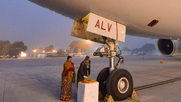 President Ram Nath Kovind boards the Air India One- B777 aircraft for inaugural flight to Chennai President Ram Nath Kovind boards the Air India One- B777 aircraft for inaugural flight to Chennai