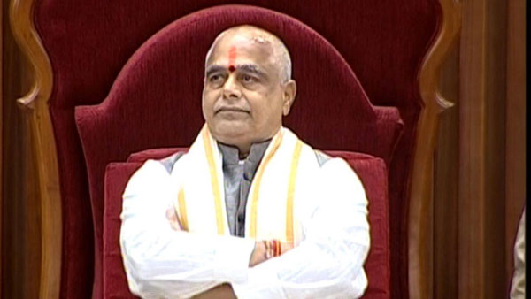 ముందు జరిగే సమీక్షలకు వారిని పిలవండి .. మావాళ్ళు తలుపులేసే పరిస్థితి రావచ్చు
