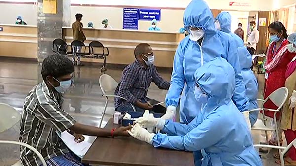 భారీగా తగ్గిపోయిన పరీక్షలు..