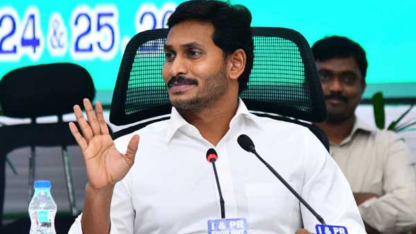 ఏపీలో ఆలయాలపై దాడులు, విగ్రహ ధ్వంసం ఘటనలు .. జగన్ పై, వైసీపీ ప్రభుత్వం పై విమర్శలు