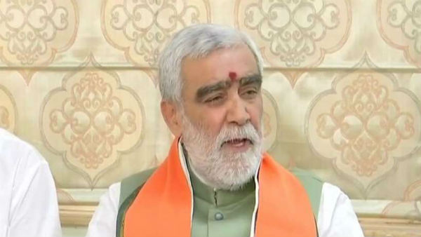 MoS Health Ashwini Kumar Choubey tests COVID-19 positive, is in home isolation MoS Health Ashwini Kumar Choubey tests COVID-19 positive, is in home isolation