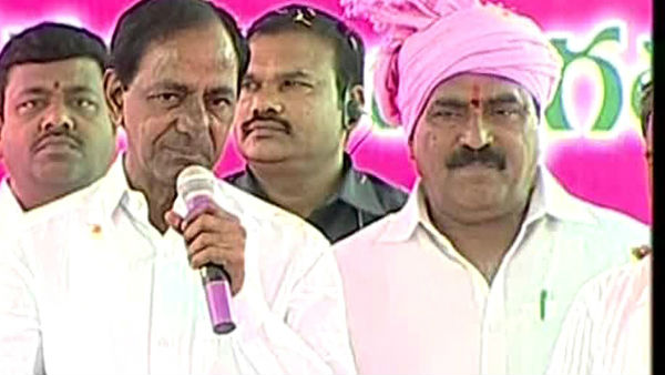 సొంత కులంలో కలకలం రేపేలా