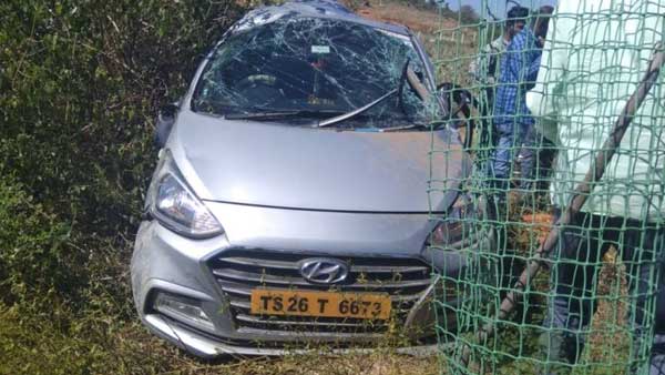 four killed on spot after car its divider and jumps in narayanapet district four killed on spot after car its divider and jumps in narayanapet district