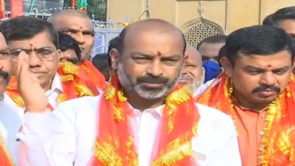 శుక్రవారం నాడే ప్రమాణం.. అందుకే