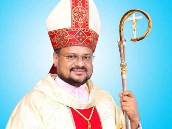 సుప్రీం కోర్టు, హైకోర్టులో బిషప్ కు షాక్