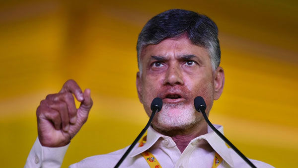 టీడీపీ నేతలపై వైసీపీ శ్రేణుల దాడి .. టీడీపీ నేతల ఆగ్రహం