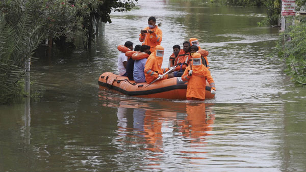 తమిళనాడు, కేరళలో భారీ వర్షాలు