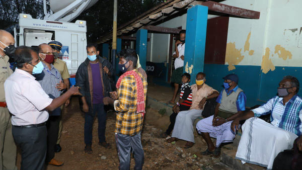 Burevi Cyclone: Thiruvananthapuram Airport closed and Kerala has declared a public holiday in five districts Burevi Cyclone: Thiruvananthapuram Airport closed and Kerala has declared a public holiday in five districts