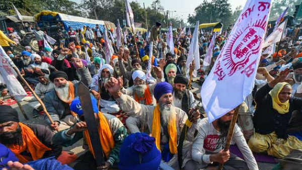 రేపు దిష్టిబొమ్మల దహనానికి నిర్ణయం