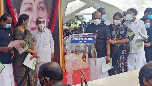 ఓపీఎస్- ఈపీఎస్ టీమ్ లు