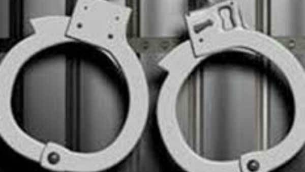 ట్రంకు పెట్టె ఖాళీ..