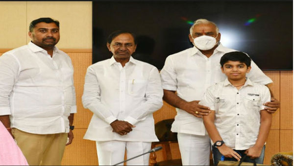cm kcr appreciates mla koneru konappa cm kcr appreciates mla koneru konappa