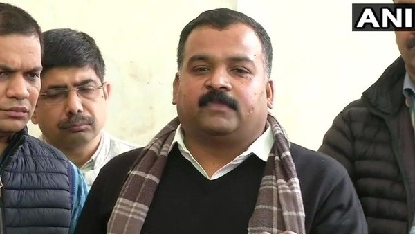 పార్టీని నిలబెట్టాలి.. కీలక నేత ఎంపిక కోసం శ్రమిస్తున్న ఠాగూర్..